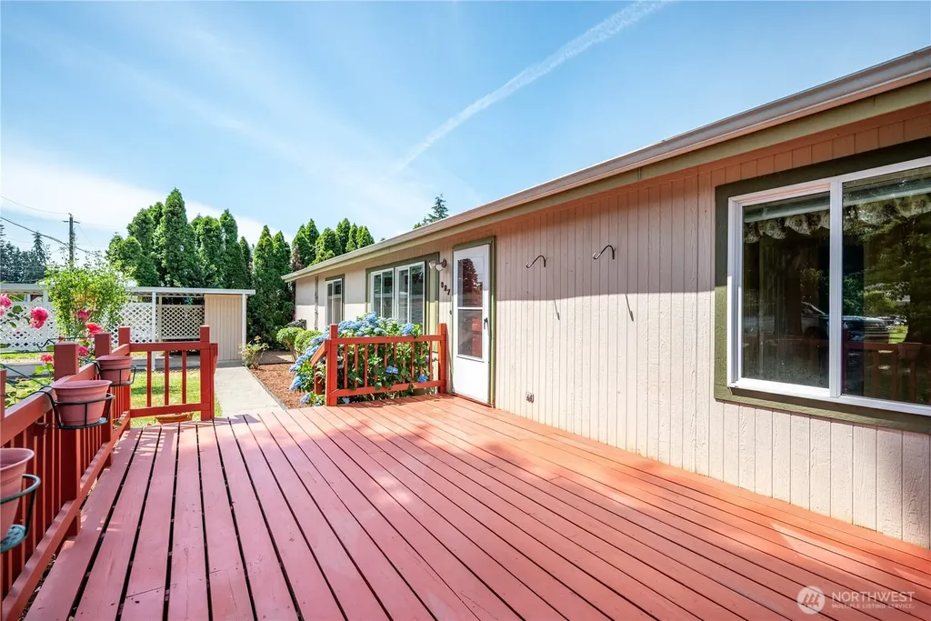 827 NE Woodard Avenue Castle Rock WA 98611