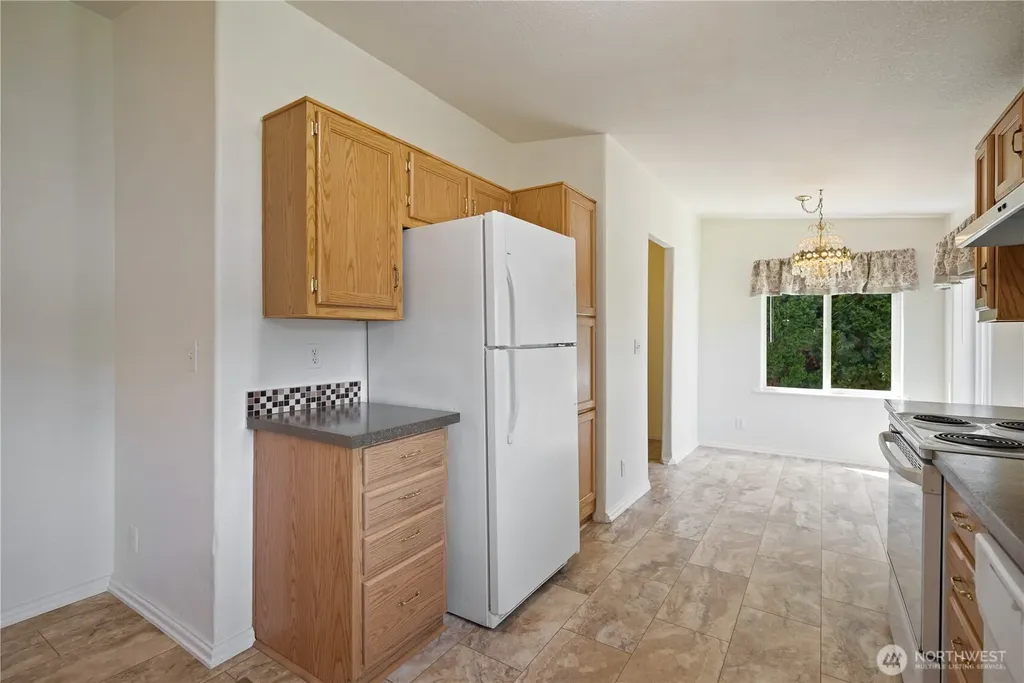 827 NE Woodard Avenue Castle Rock WA 98611