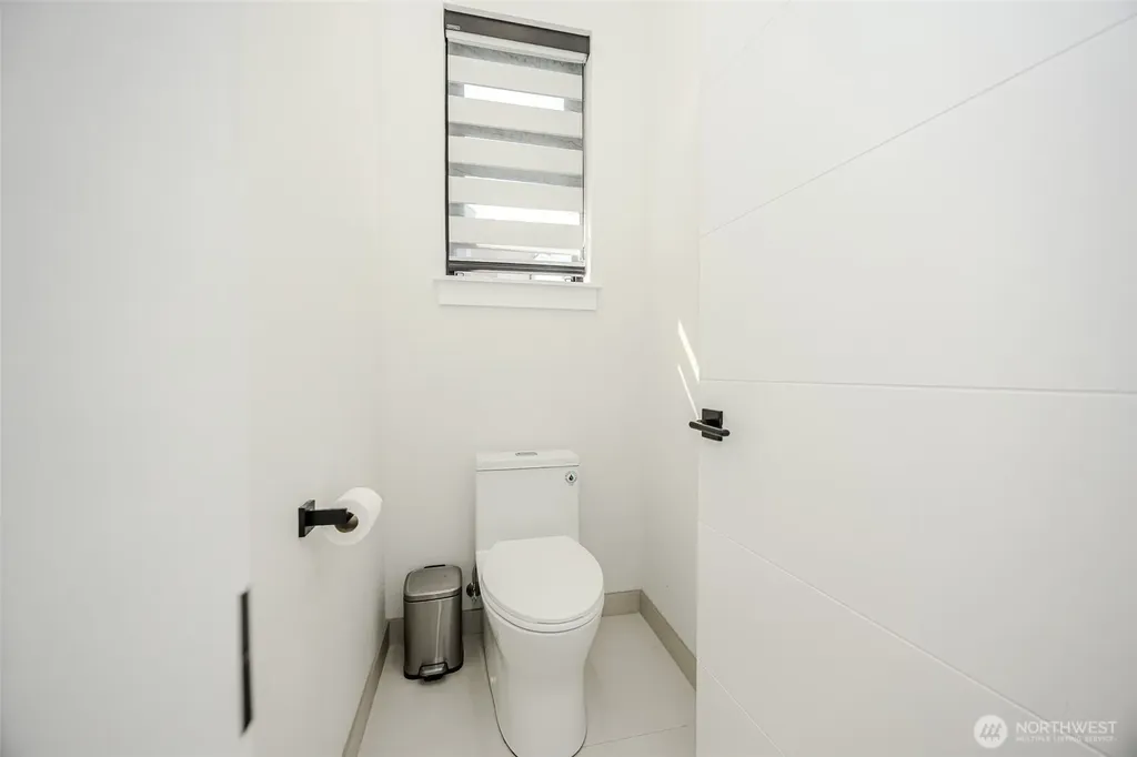 24026 Dolphin Lane Mount Vernon WA 98274