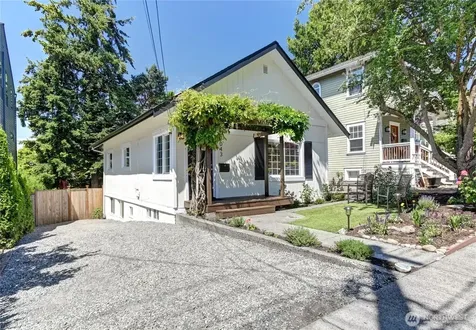 7043 17 Avenue NW Seattle WA 98117