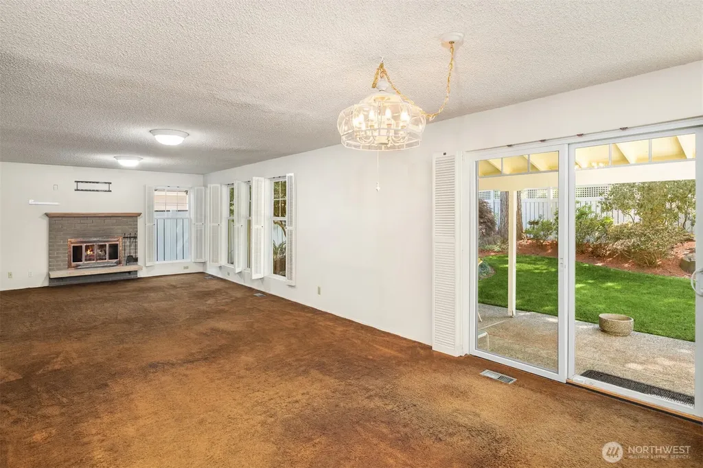 18855 SE 42nd Street Issaquah WA 98027