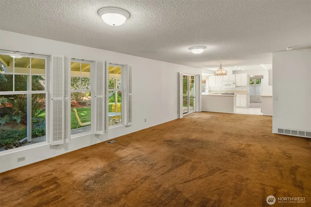18855 SE 42nd Street Issaquah WA 98027