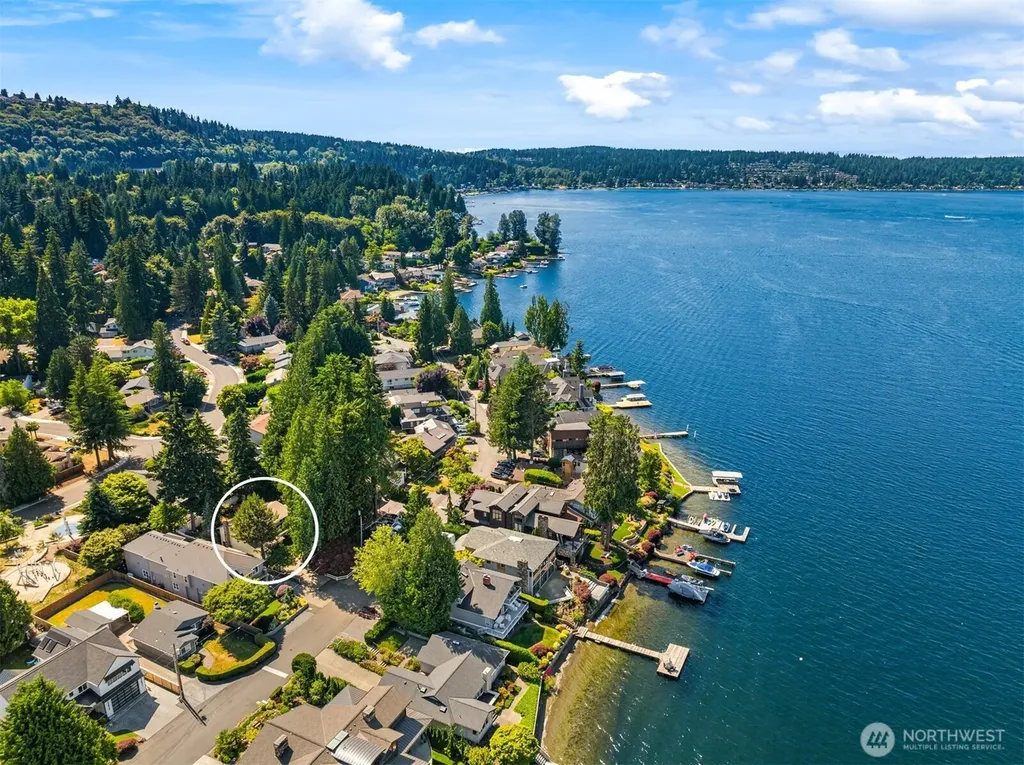 18855 SE 42nd Street Issaquah WA 98027