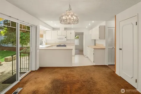 18855 SE 42nd Street Issaquah WA 98027