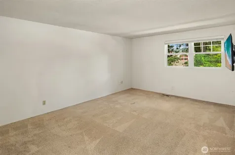 18855 SE 42nd Street Issaquah WA 98027