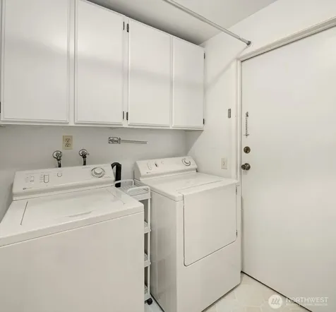 18855 SE 42nd Street Issaquah WA 98027
