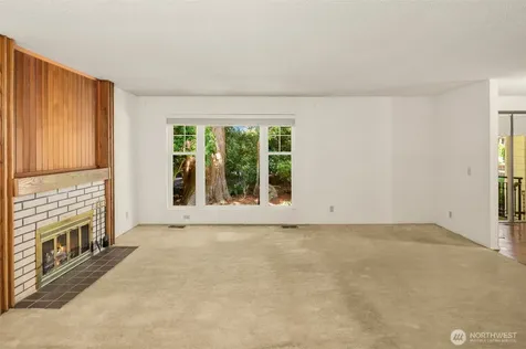 18855 SE 42nd Street Issaquah WA 98027