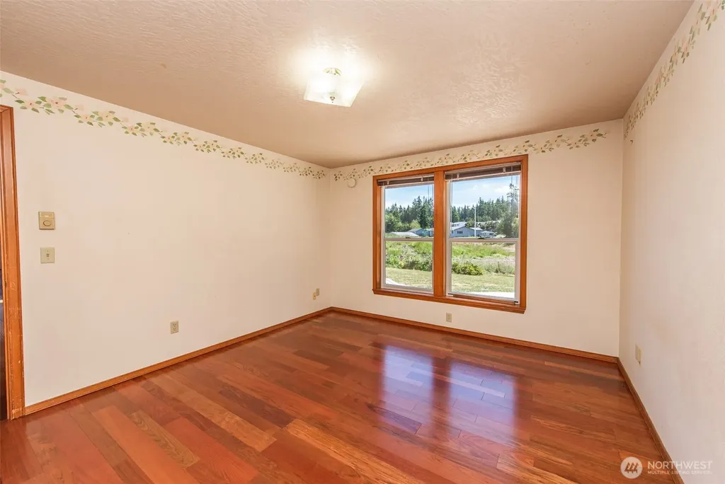 1419 S Pacific Vista Port Angeles WA 98363
