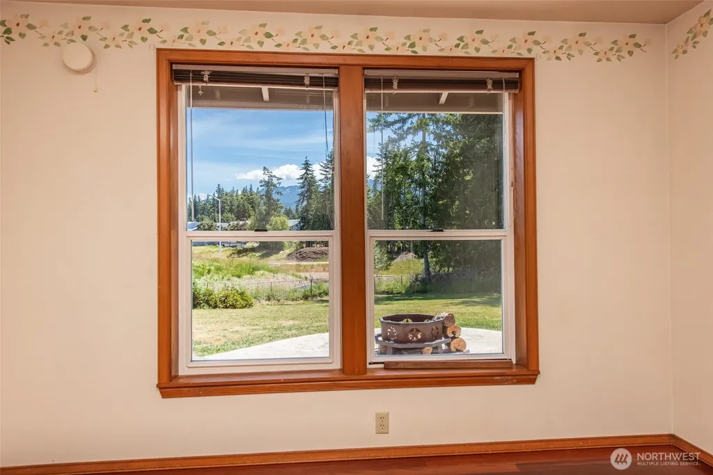 1419 S Pacific Vista Port Angeles WA 98363