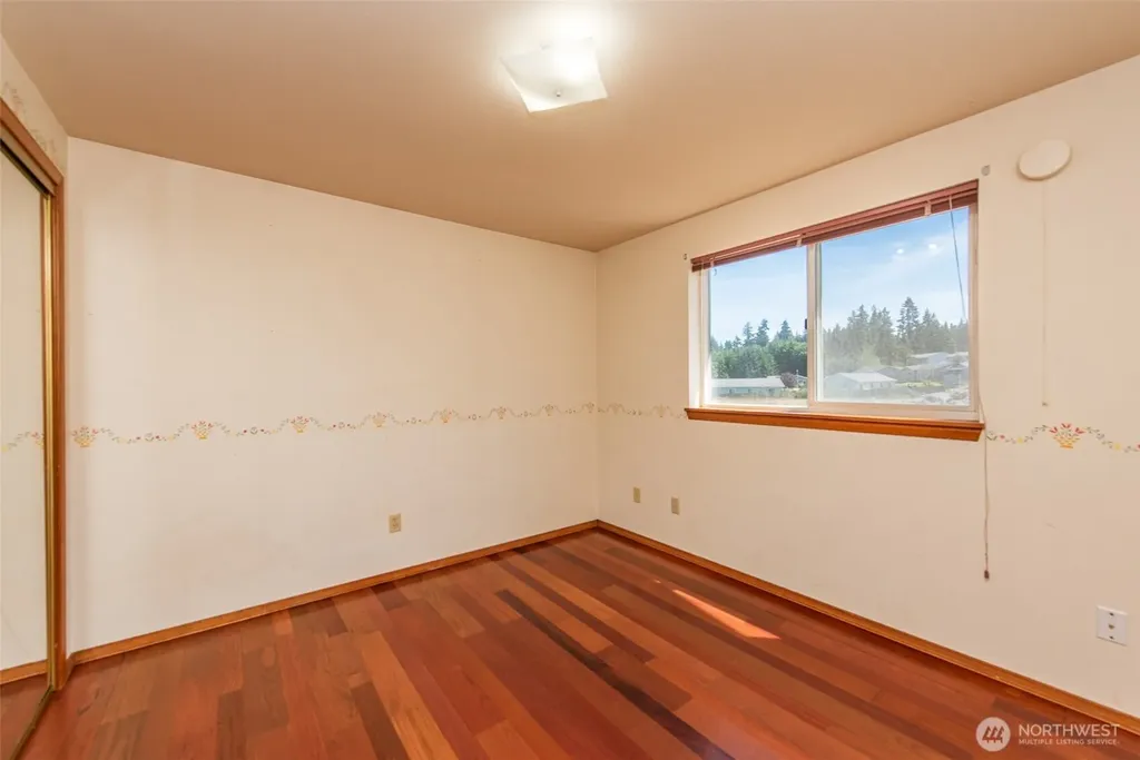 1419 S Pacific Vista Port Angeles WA 98363