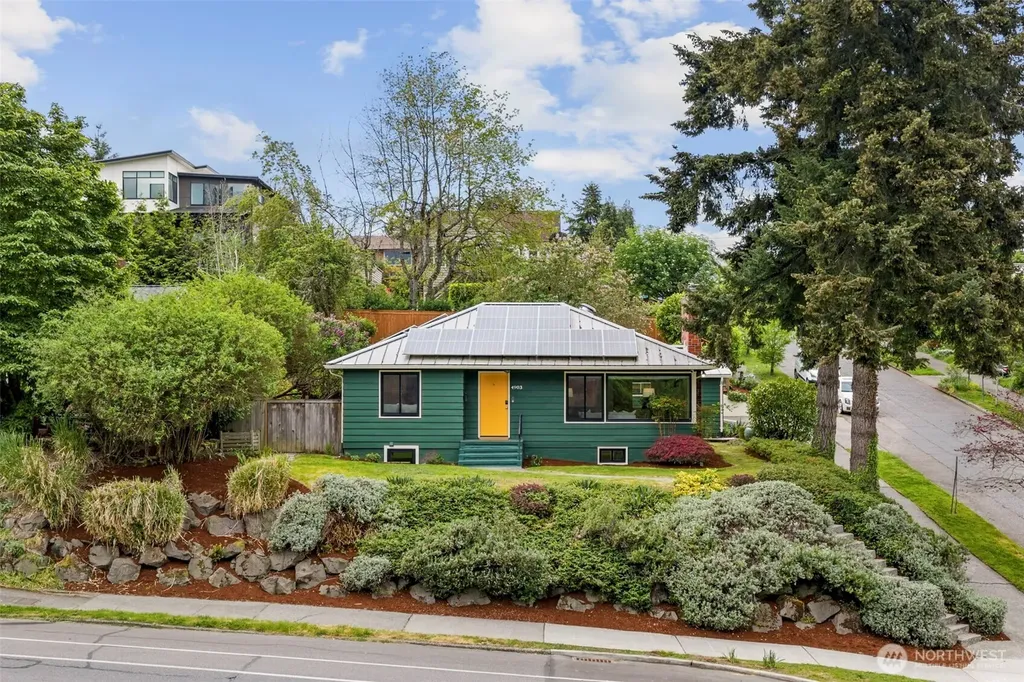 4903 50th Avenue S Seattle WA 98118