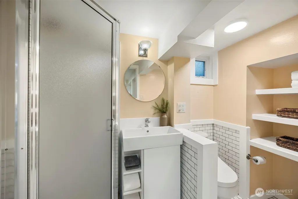 4903 50th Avenue S Seattle WA 98118
