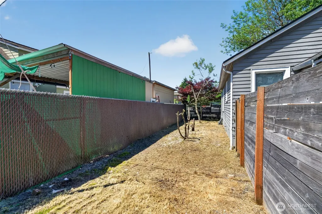 110 Lincoln Avenue Kent WA 98032