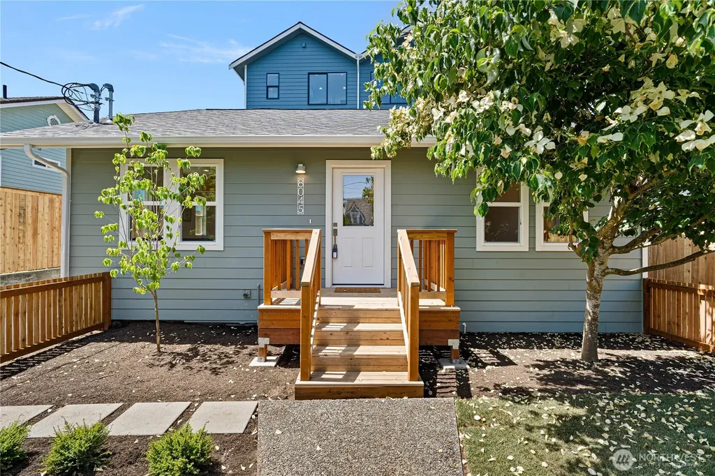 8045 19th Avenue NE Seattle WA 98115