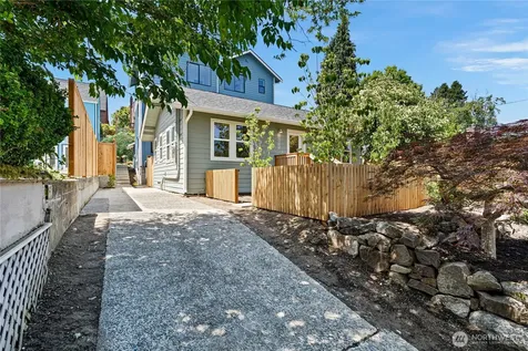 8045 19th Avenue NE Seattle WA 98115