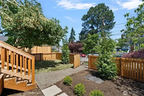 8045 19th Avenue NE Seattle WA 98115
