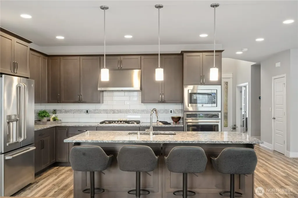 709 153rd Place SW Lynnwood WA 98087