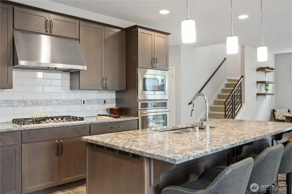 709 153rd Place SW Lynnwood WA 98087
