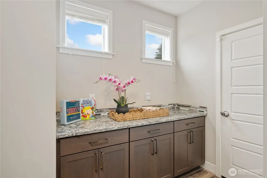 709 153rd Place SW Lynnwood WA 98087