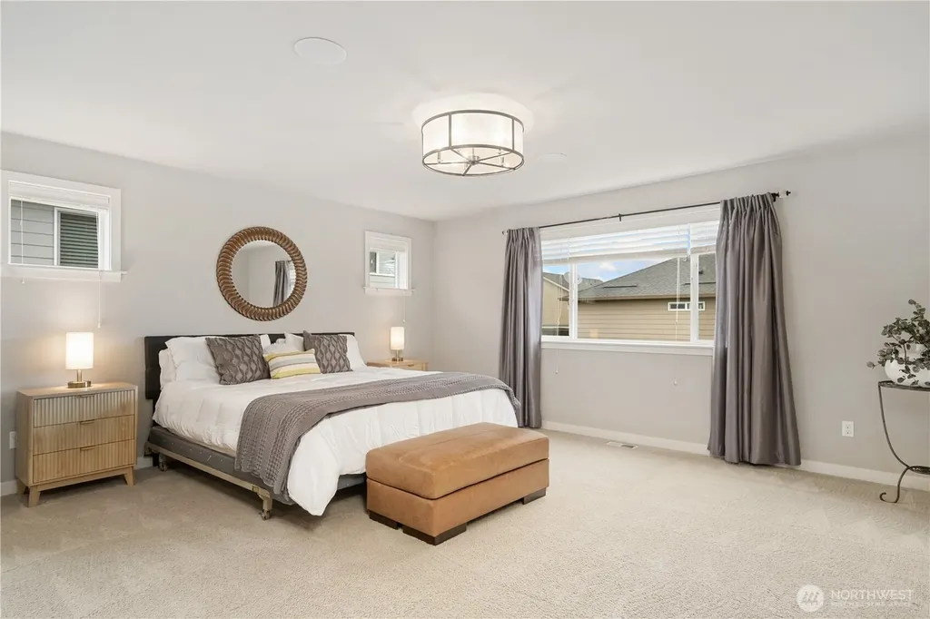 709 153rd Place SW Lynnwood WA 98087