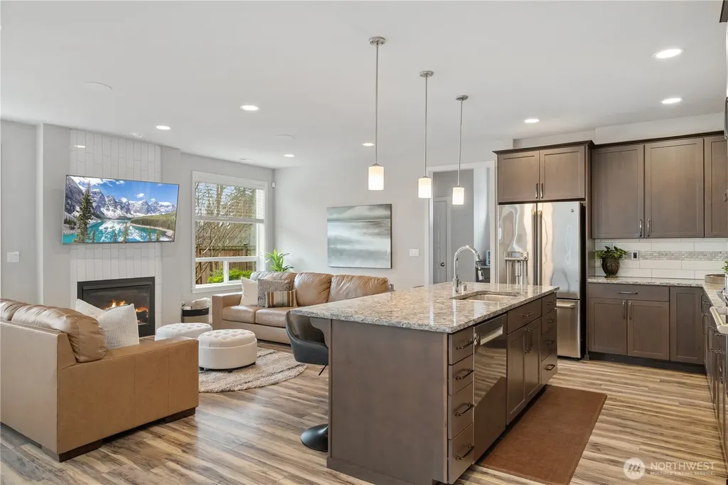 709 153rd Place SW Lynnwood WA 98087