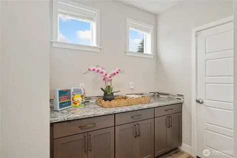 709 153rd Place SW Lynnwood WA 98087