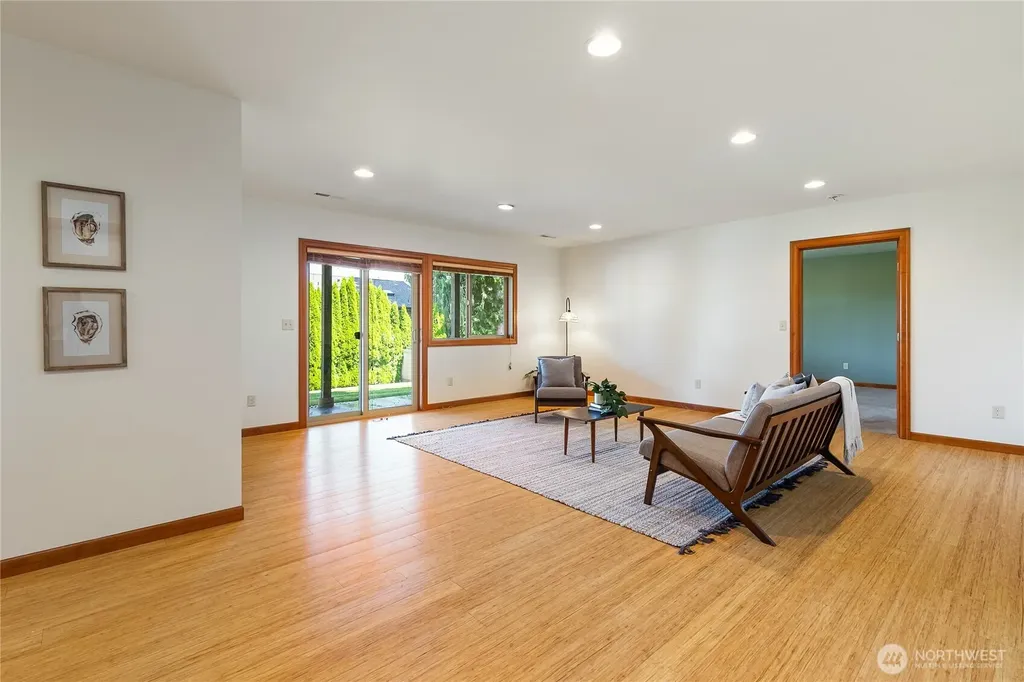 5550 Whitehorn Way Blaine WA 98230