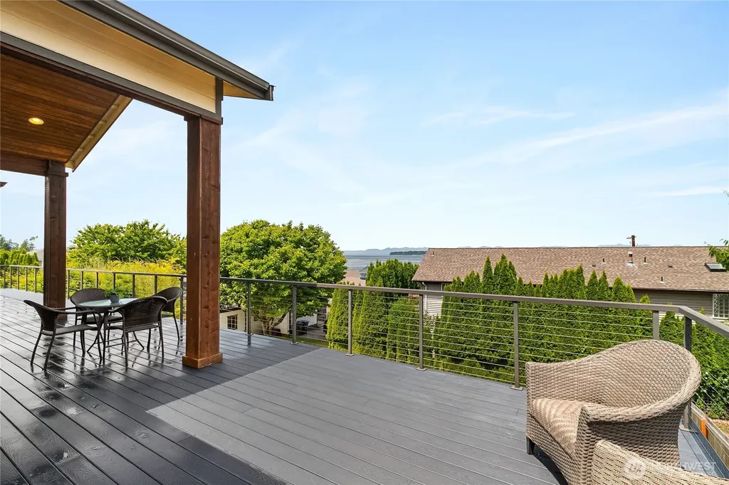 5550 Whitehorn Way Blaine WA 98230