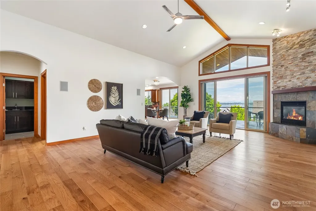 5550 Whitehorn Way Blaine WA 98230