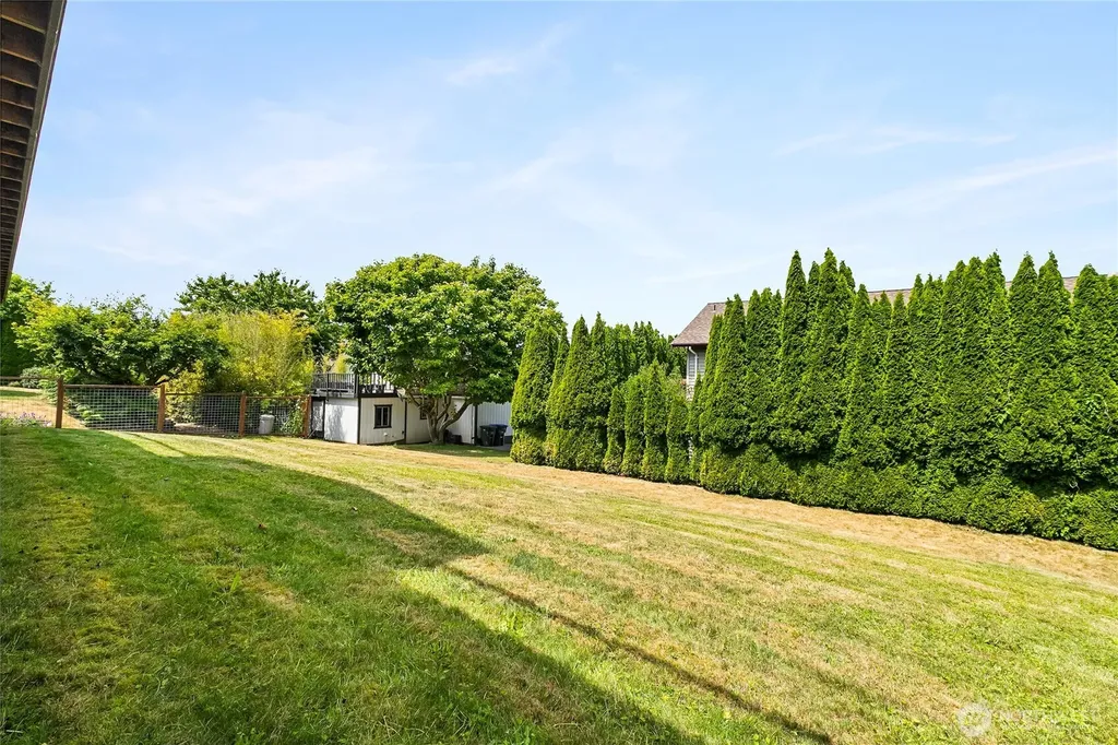 5550 Whitehorn Way Blaine WA 98230