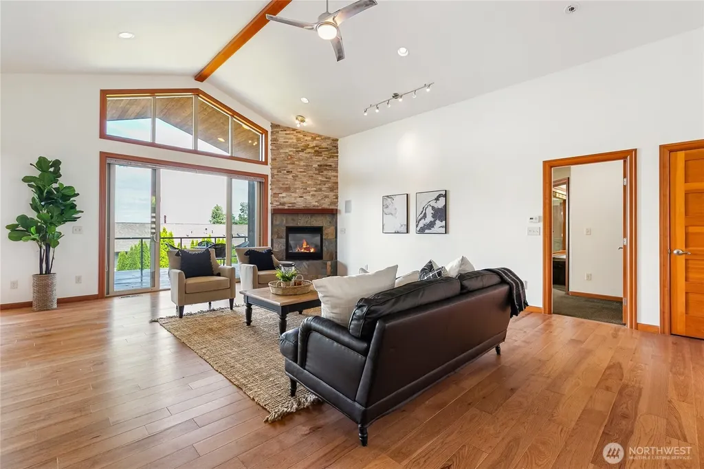 5550 Whitehorn Way Blaine WA 98230
