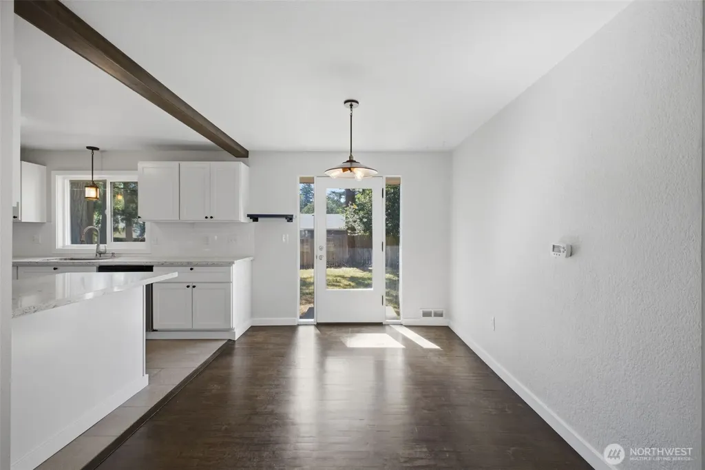 9808 Hipkins Road SW Lakewood WA 98498