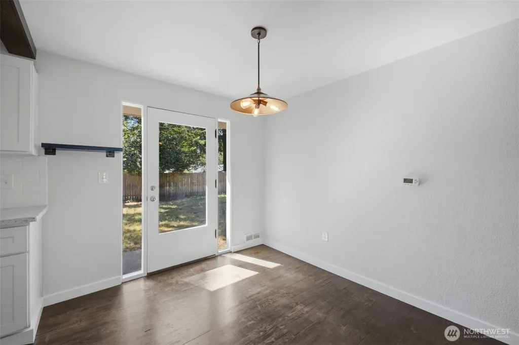 9808 Hipkins Road SW Lakewood WA 98498