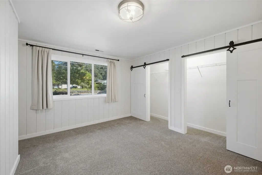 9808 Hipkins Road SW Lakewood WA 98498