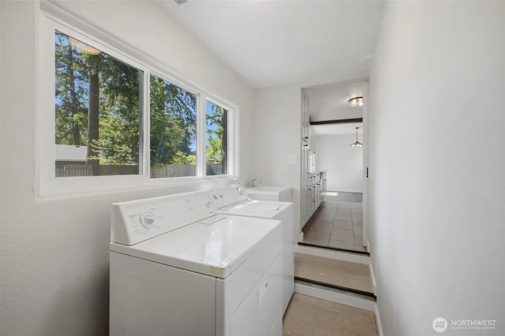 9808 Hipkins Road SW Lakewood WA 98498