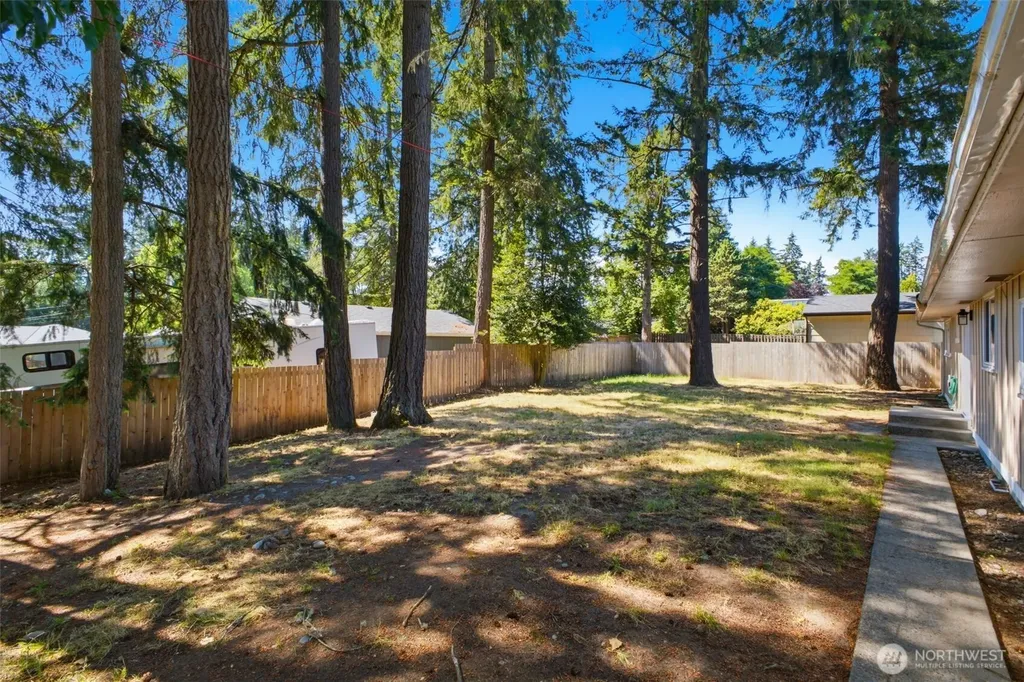 9808 Hipkins Road SW Lakewood WA 98498