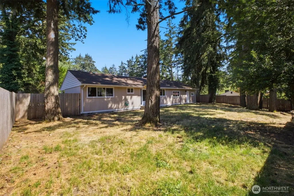 9808 Hipkins Road SW Lakewood WA 98498