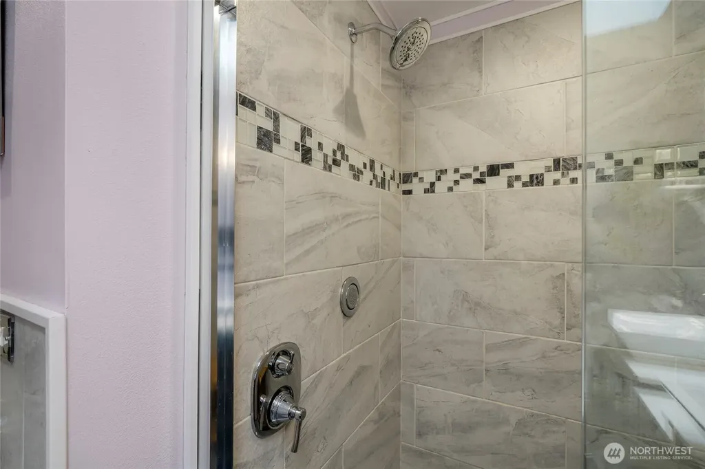 24648 96th Avenue S Kent WA 98030