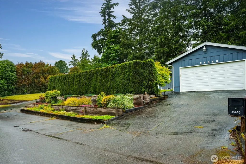 24648 96th Avenue S Kent WA 98030