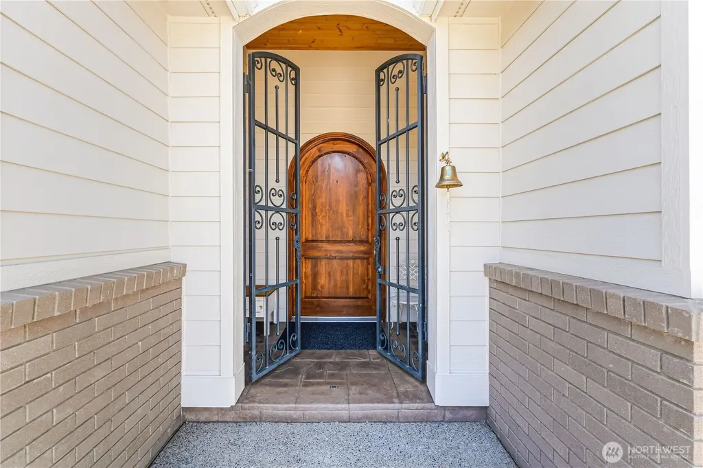 19 Chapman Lane Orondo WA 98843