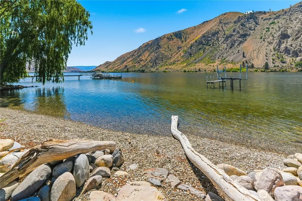 19 Chapman Lane Orondo WA 98843
