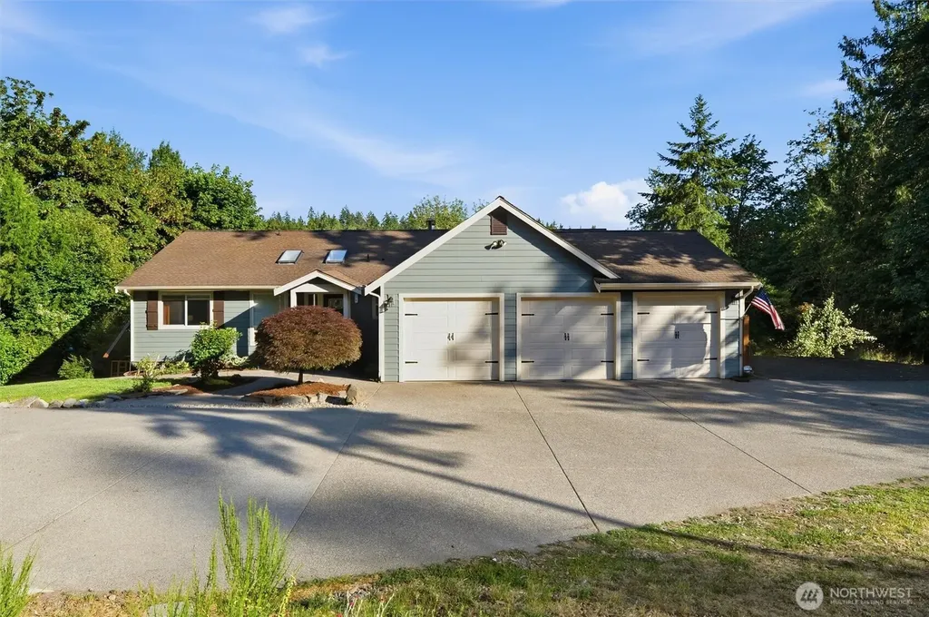 6317 Crescent Beach Road NW Vaughn WA 98394