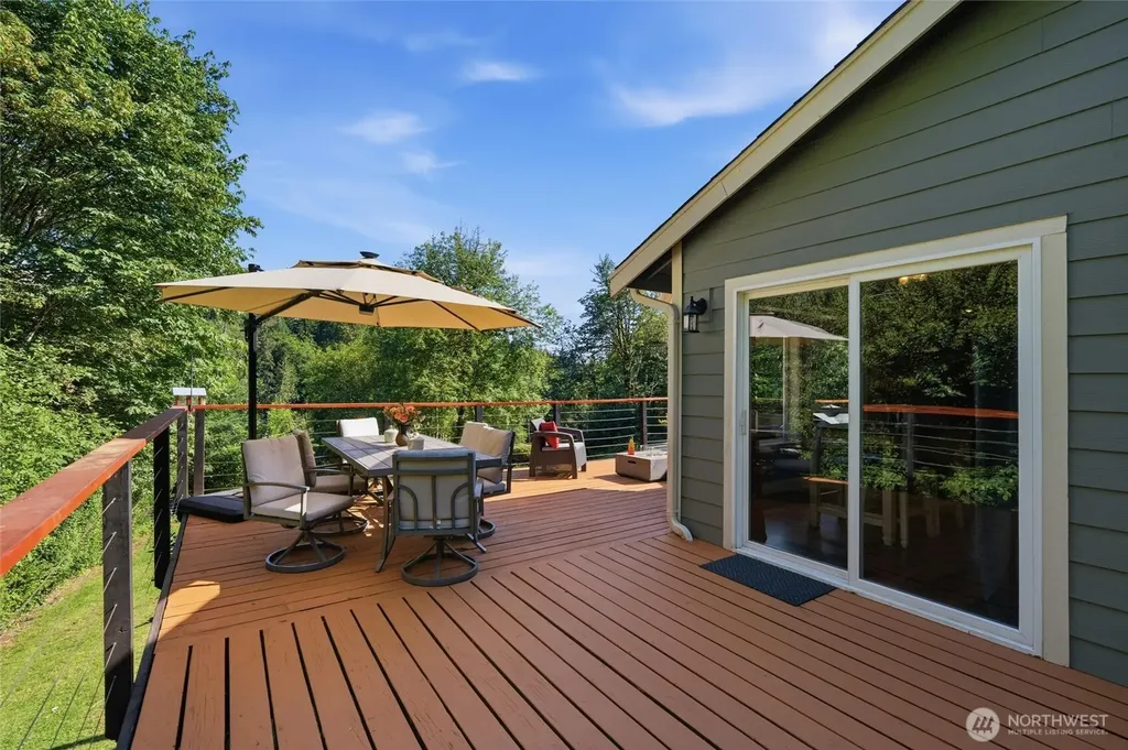 6317 Crescent Beach Road NW Vaughn WA 98394
