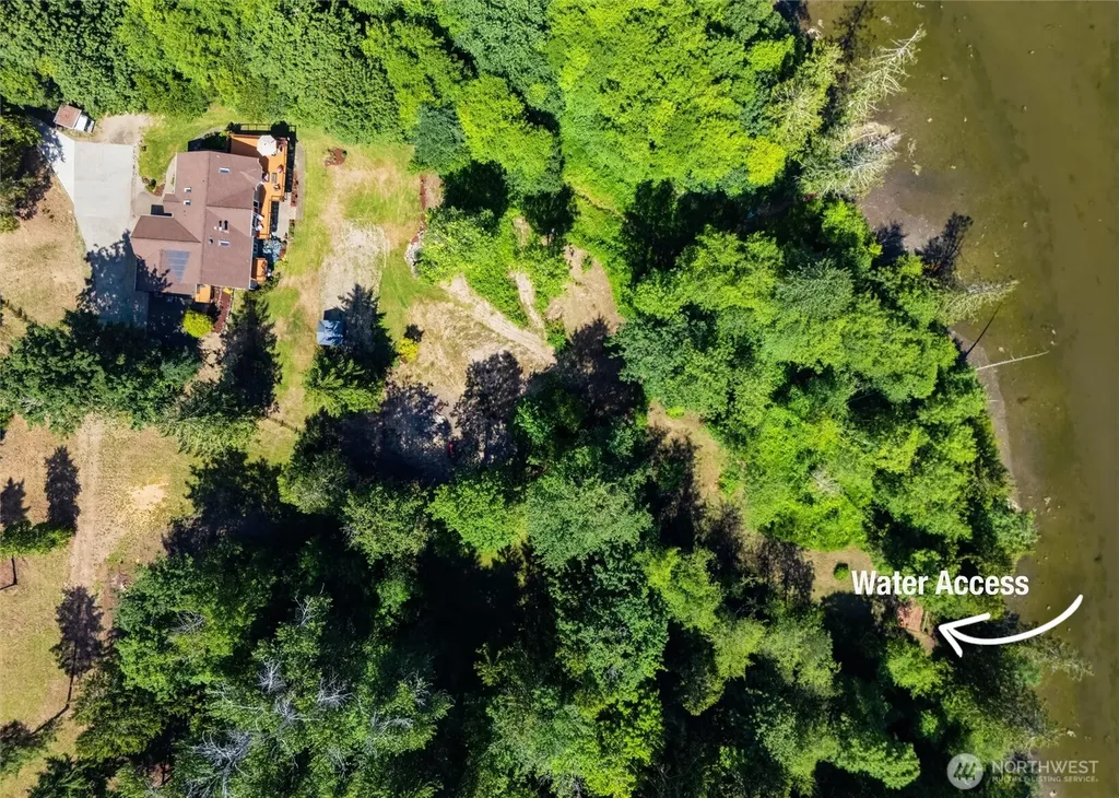 6317 Crescent Beach Road NW Vaughn WA 98394