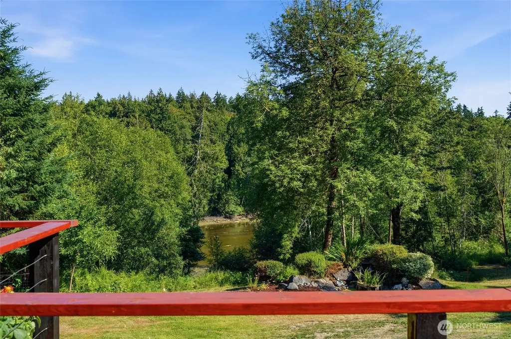 6317 Crescent Beach Road NW Vaughn WA 98394