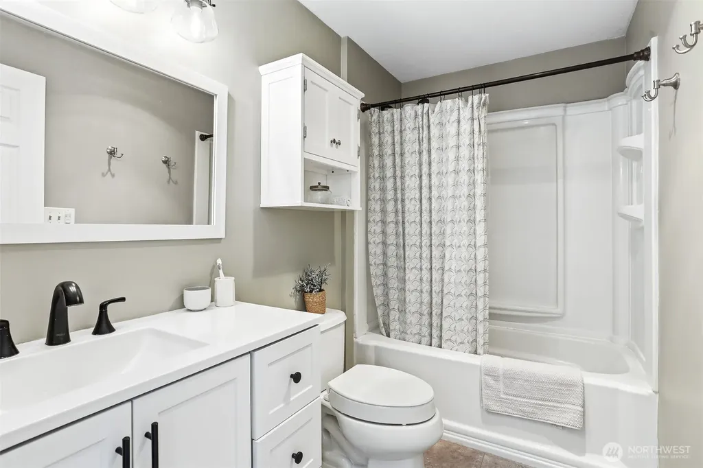 22628 87th Avenue W Edmonds WA 98026