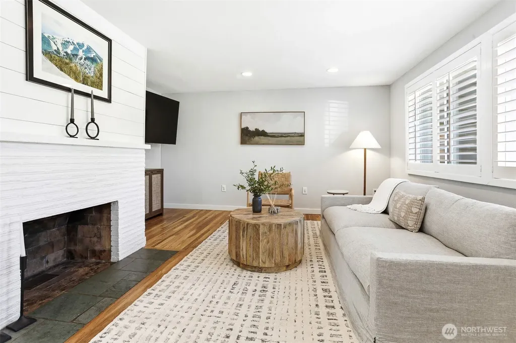 22628 87th Avenue W Edmonds WA 98026
