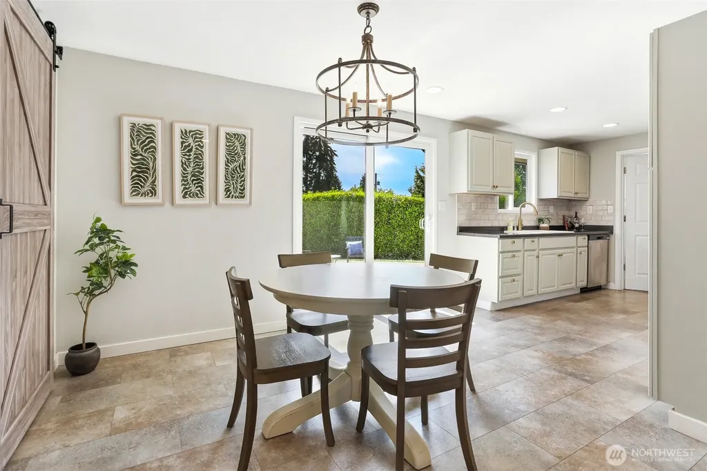 22628 87th Avenue W Edmonds WA 98026