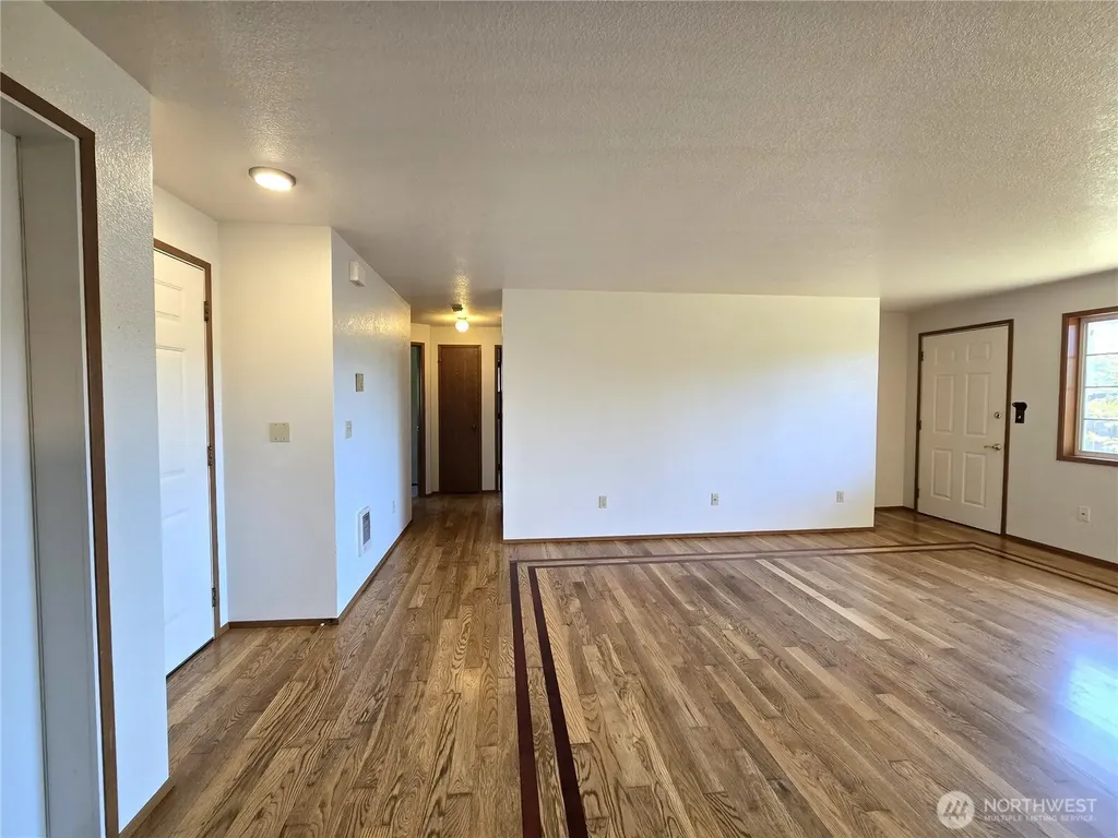 316 S 3rd Street Mccleary WA 98557