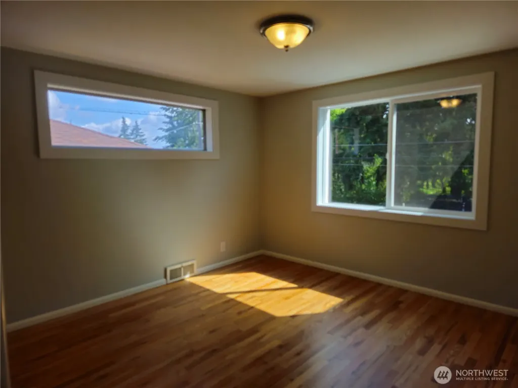 14303 Sunnyside Avenue N Shoreline WA 98133